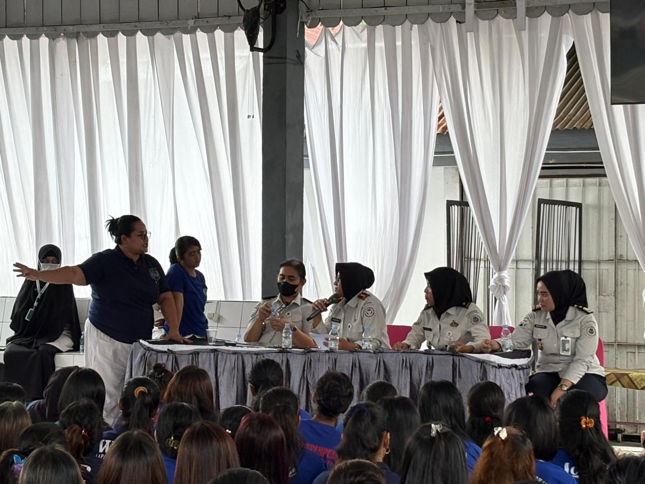 Tekankan Jaga Ketertiban Lapas, Kalapas Pimpin Pengarahan bersama jajaran struktural